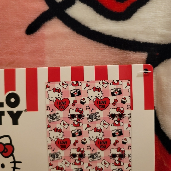Hello Kitty Valentines Day Plush Throw Blanket 50" x 70" I Love You Pink Red New - Picture 3 of 3